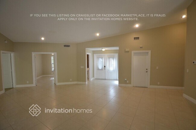 Foto del edificio - 5050 NW 44th Ave