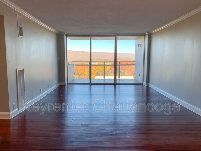 Foto del edificio - 1131 Stringers Ridge Rd