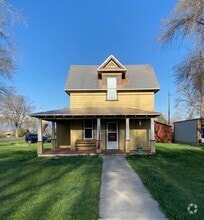 Building Photo - 191 400 W