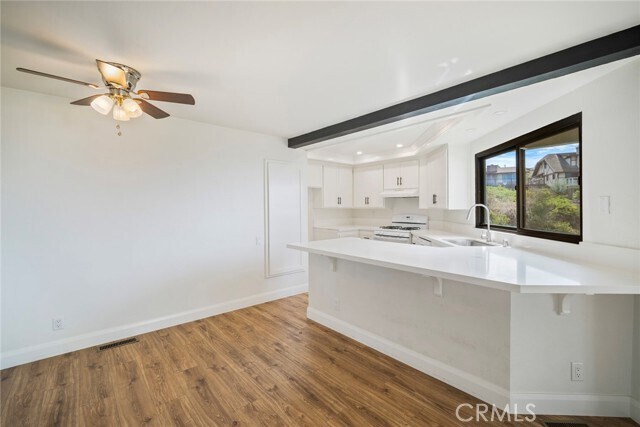 Building Photo - 319 Cazador Ln