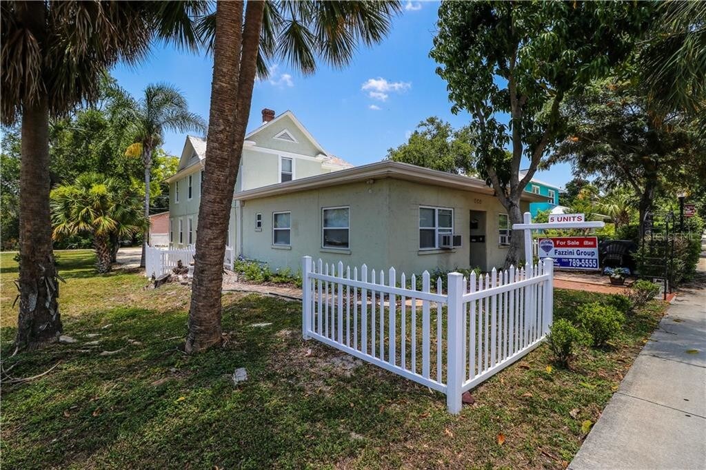Primary Photo - 420 E Tarpon Ave
