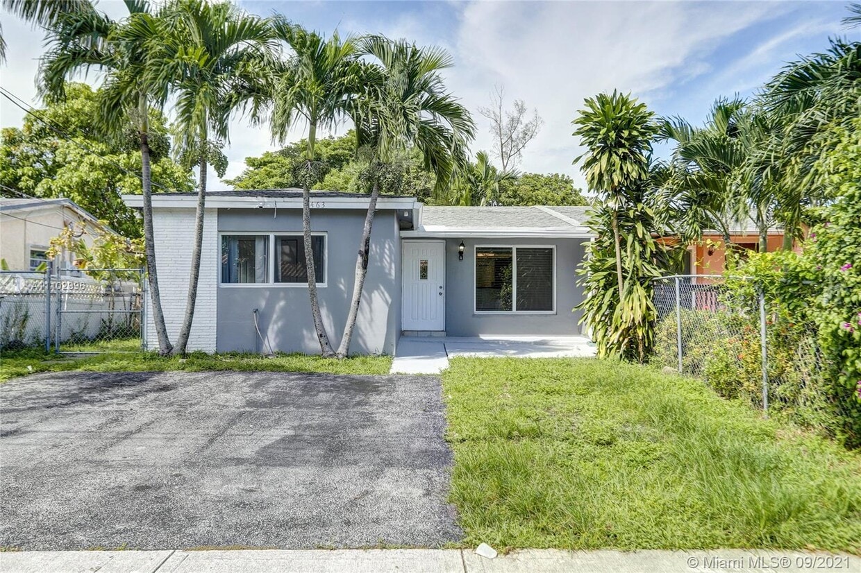 6463 SW 19th St, Pompano Beach, FL 33068 Townhouse for Rent in