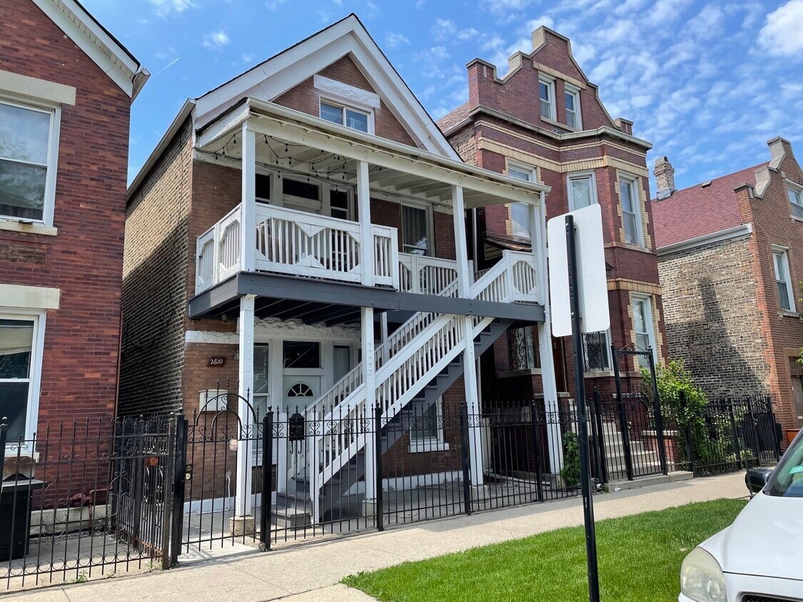 2620 S Sawyer Ave Unit 1, Chicago, IL 60623 Room for Rent in Chicago