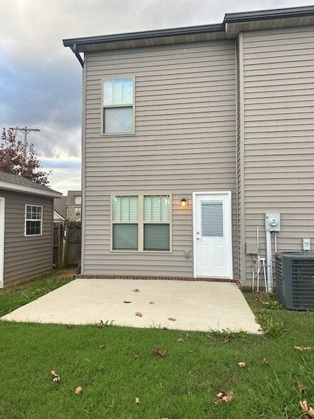 Foto del edificio - 112 NE Bellingham Dr