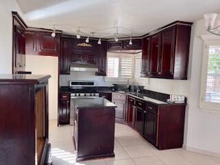 Building Photo - 12045 Spire Hill Dr