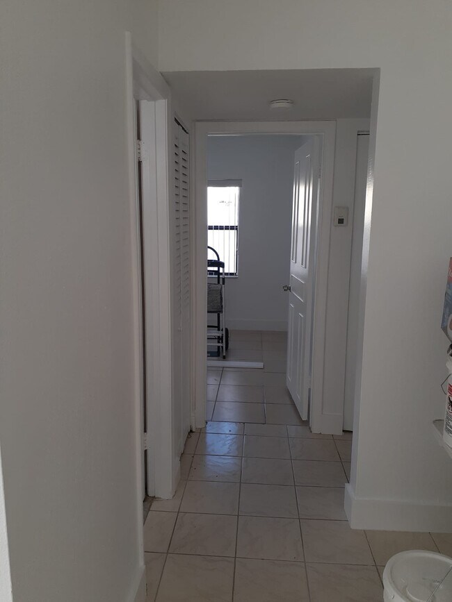 Foto del edificio - 2735 W 66th St