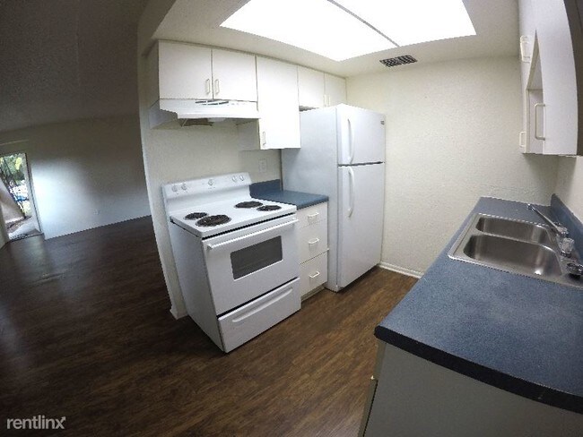 Foto del edificio - 770 Starkey Rd