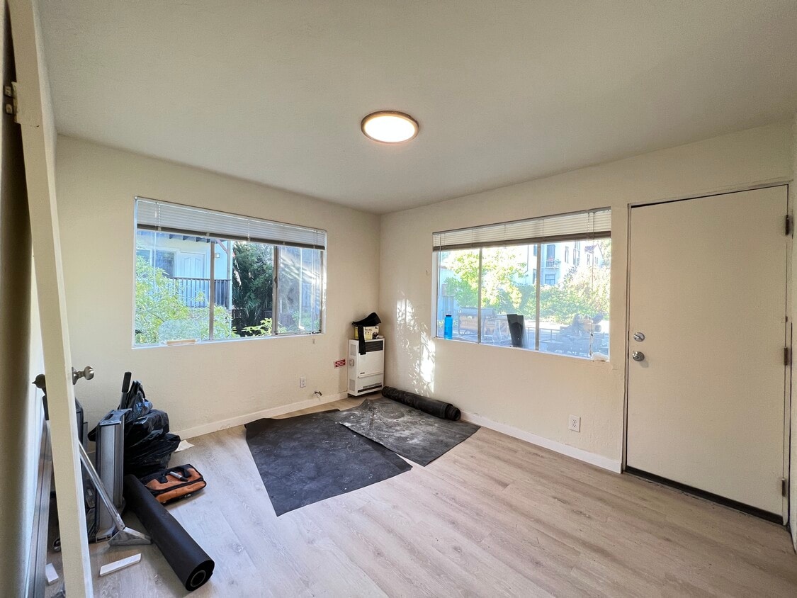Livingroom Area - 2555 Le Conte Ave
