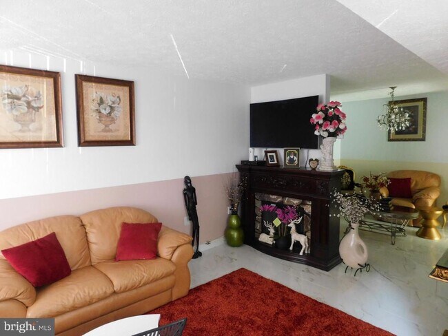Foto del edificio - 10483 Campus Way S