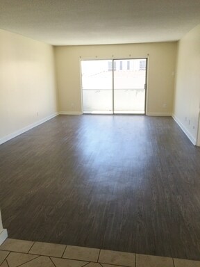 Foto del edificio - 1465 S Beverly Dr