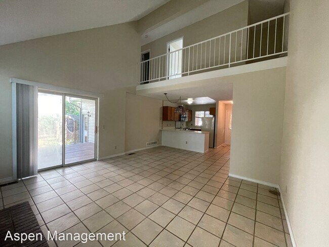 Building Photo - 3 br, 2 bath House - 457 Fillmore Ct