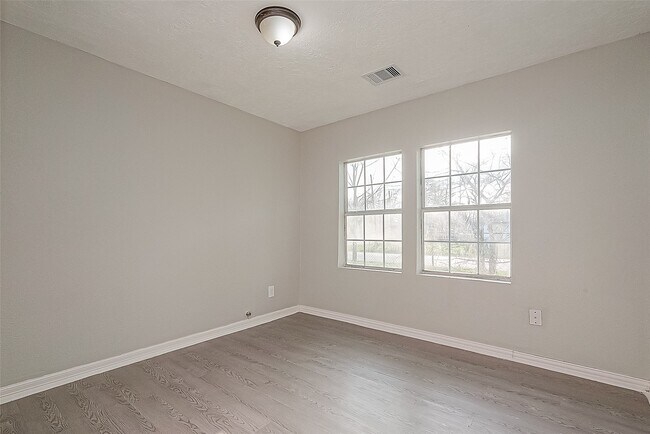 Foto del edificio - 8304 Darien St