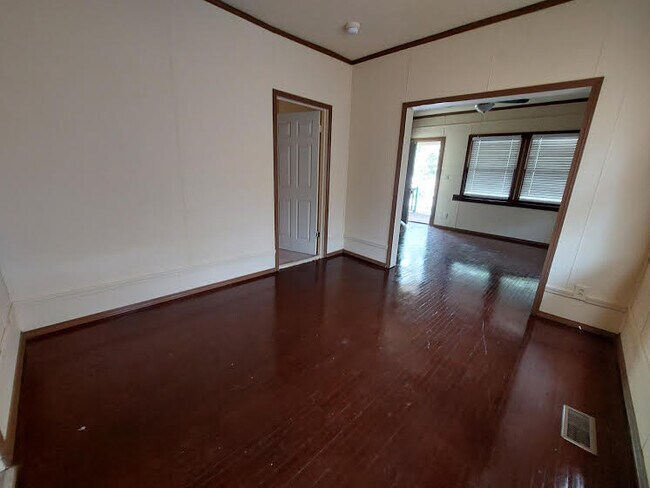 Foto del edificio - 1647 S Topeka Ave