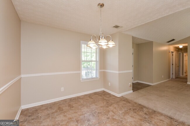 Building Photo - 155 Creekside Trail