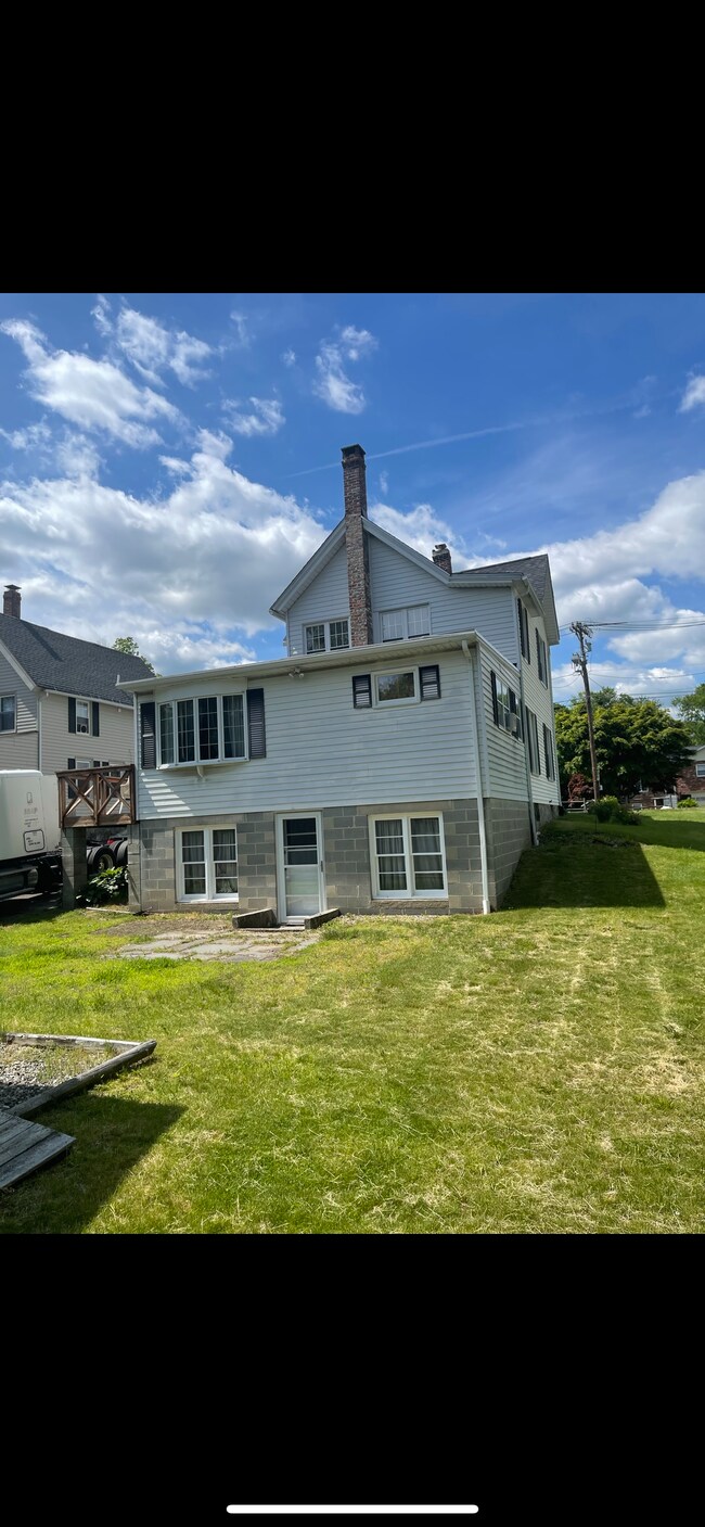Back of home - 412 Pearl Lake Rd