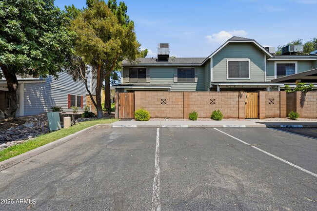 Foto del edificio - 4840 E Mineral Rd