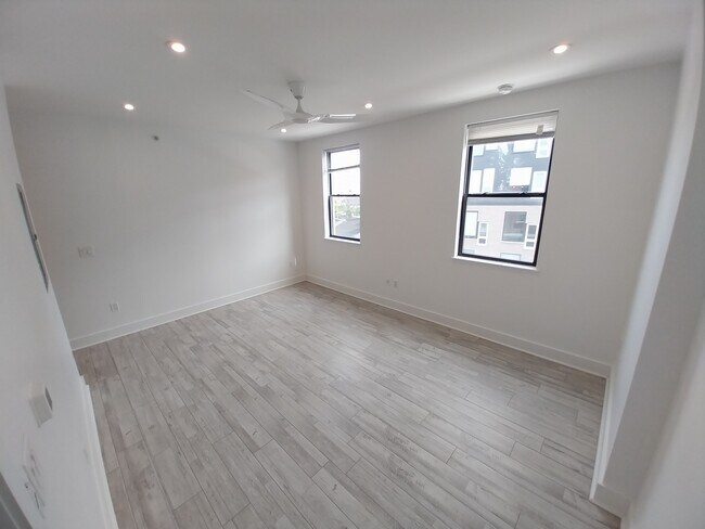 Foto del edificio - 1169 Hope St