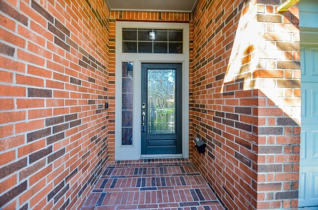 Building Photo - 5915 Turkey Creek