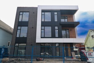 Building Photo - 174 Ethel St