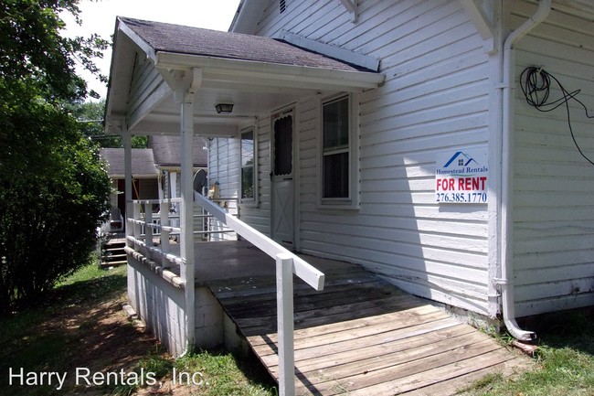Building Photo - 223 North St