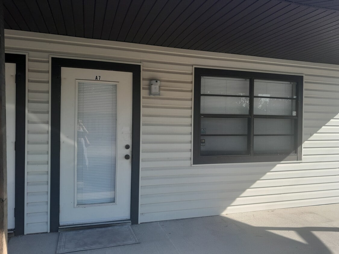 927 S Ridgewood Ave Unit A7, Edgewater, FL 32132 Condo for Rent in