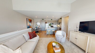 Building Photo - Remington Lake Apartments