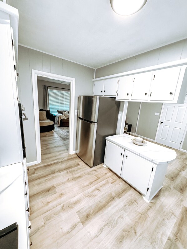 Building Photo - 1104 Ave B