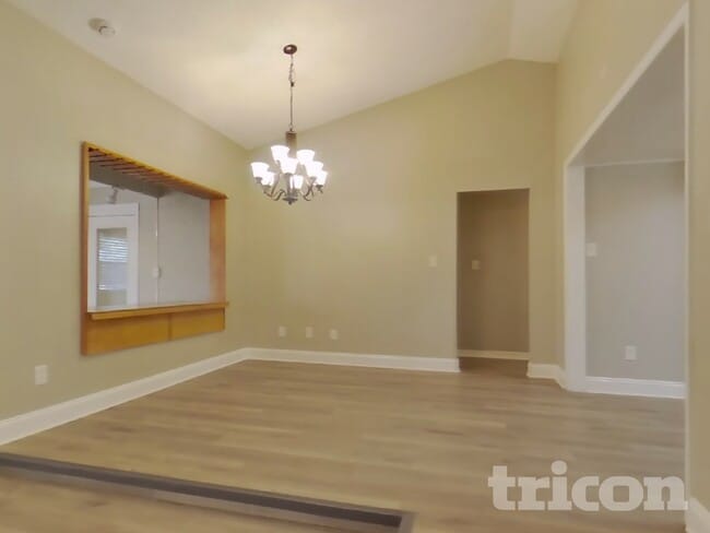 Building Photo - 2942 Mallorn Way