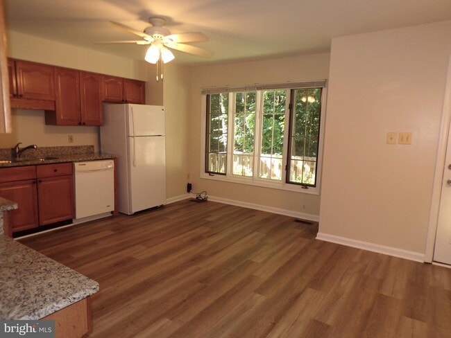 Foto del edificio - 8305 Ridge Crossing Ln
