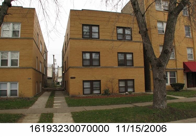 Primary Photo - 1915 Grove Ave