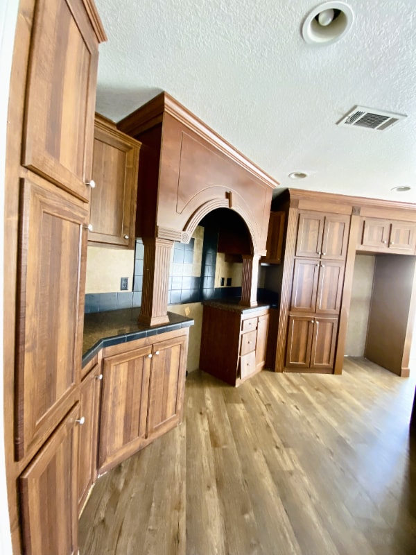 Foto del edificio - 415 Mostyn Ln