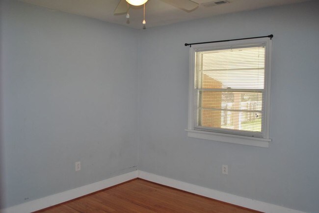 Foto del edificio - 3001 Putney Rd