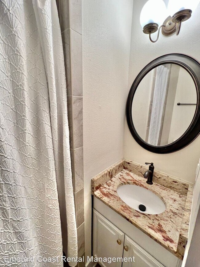 Foto del edificio - 2 br, 1.5 bath House - 718 Legion Drive