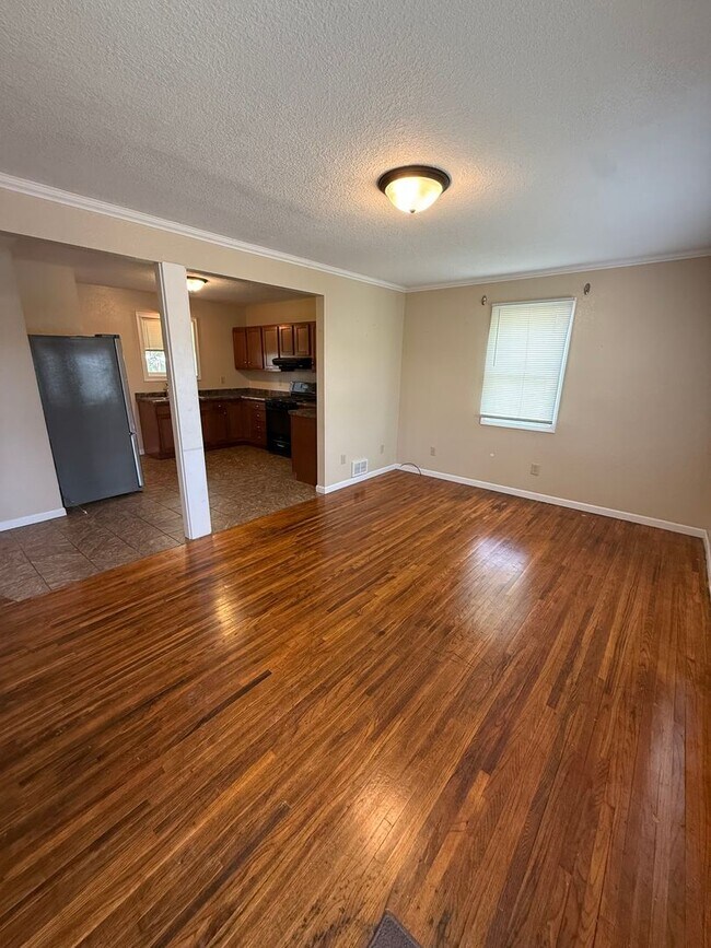 Foto del edificio - House available for rent