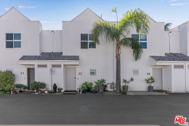 Foto del edificio - 28711 Pacific Coast Hwy