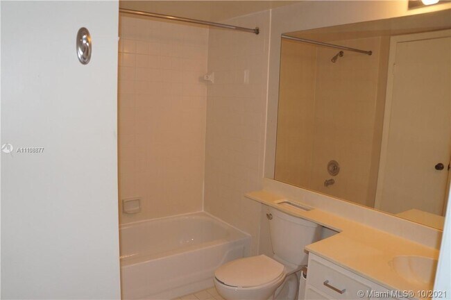 Foto del edificio - 770 NW 92nd Ave