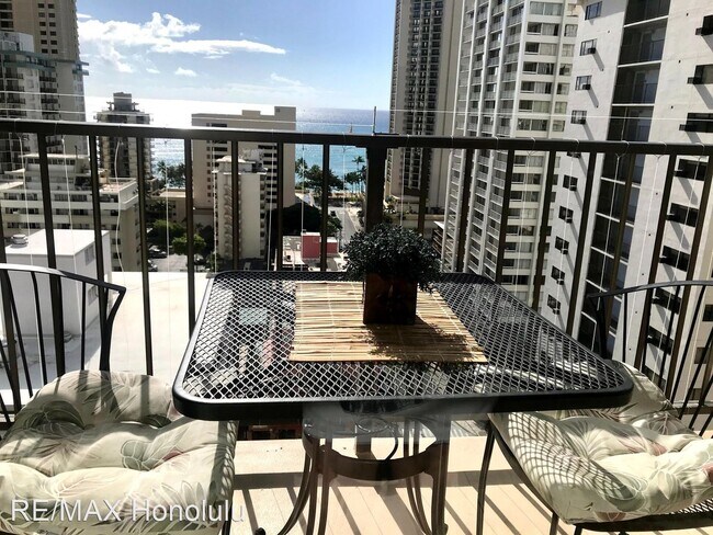 Building Photo - 1 br, 1 bath House - 2440 Kuhio Ave. #1706