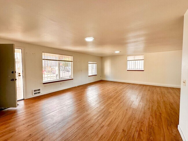 Foto del edificio - 7115 44th Ave S