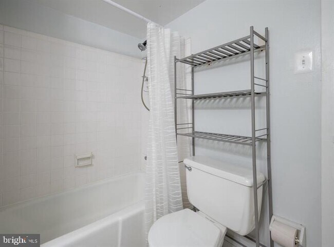 Foto del edificio - 2525 Huntington Ave