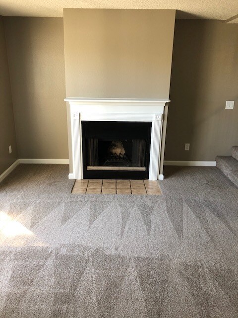 Living room - 14865 Mulberry Dr