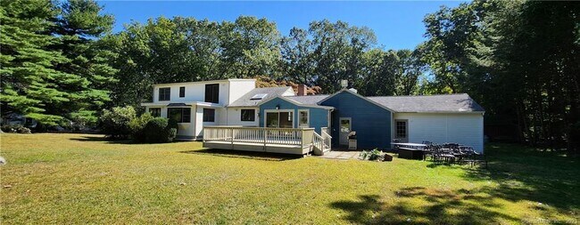 Building Photo - 2 Ox Yoke Ln