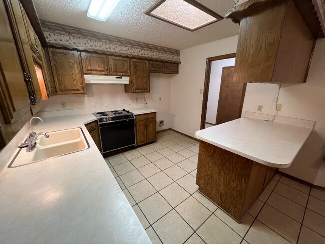 Foto del edificio - 1418 N Dwight St