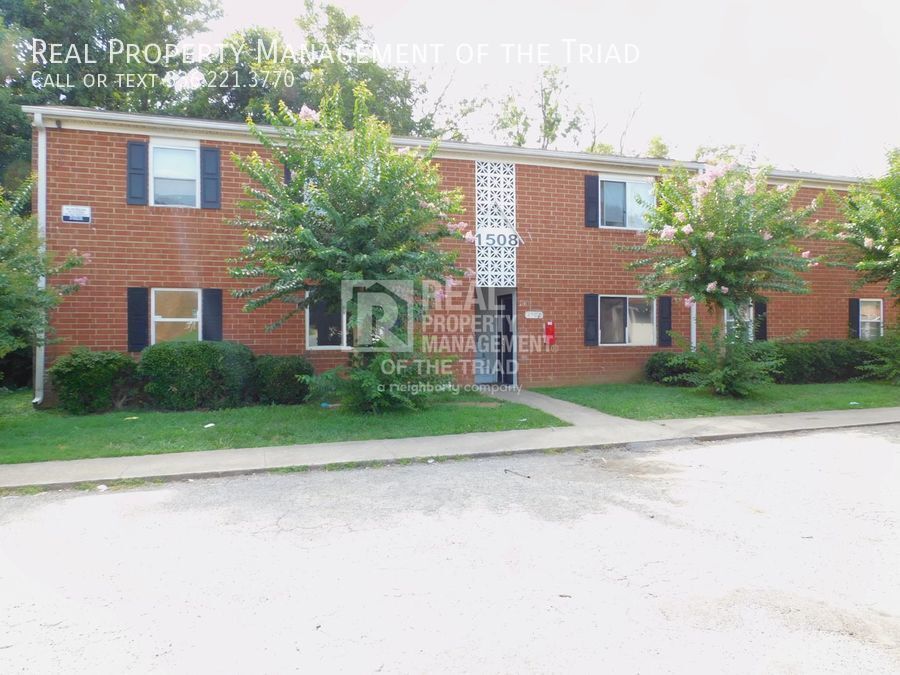 Primary Photo - 2BD/1BA Apartment in Convenient Location w...