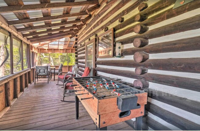 Foto del edificio - 289 Bailey Dr