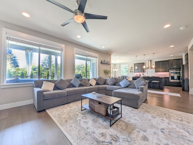 Living Room - 16324 131st St SE