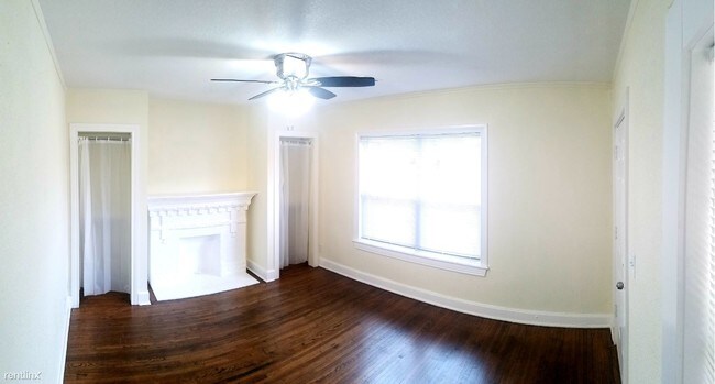 Building Photo - 2 br, 1 bath Duplex - 2863 E Admiral Pl