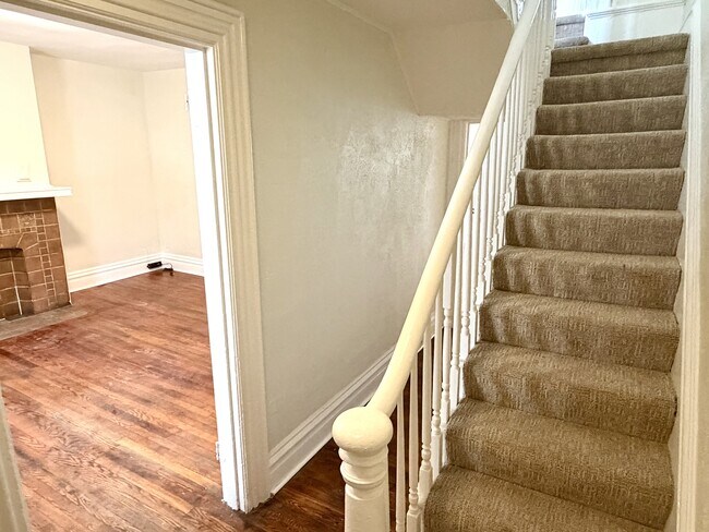 Foto del edificio - 714 Eureka St