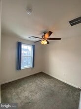 Building Photo - 105 Chamomile Ct