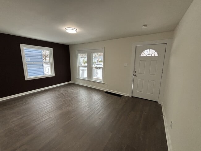 Building Photo - 5055 Adams St