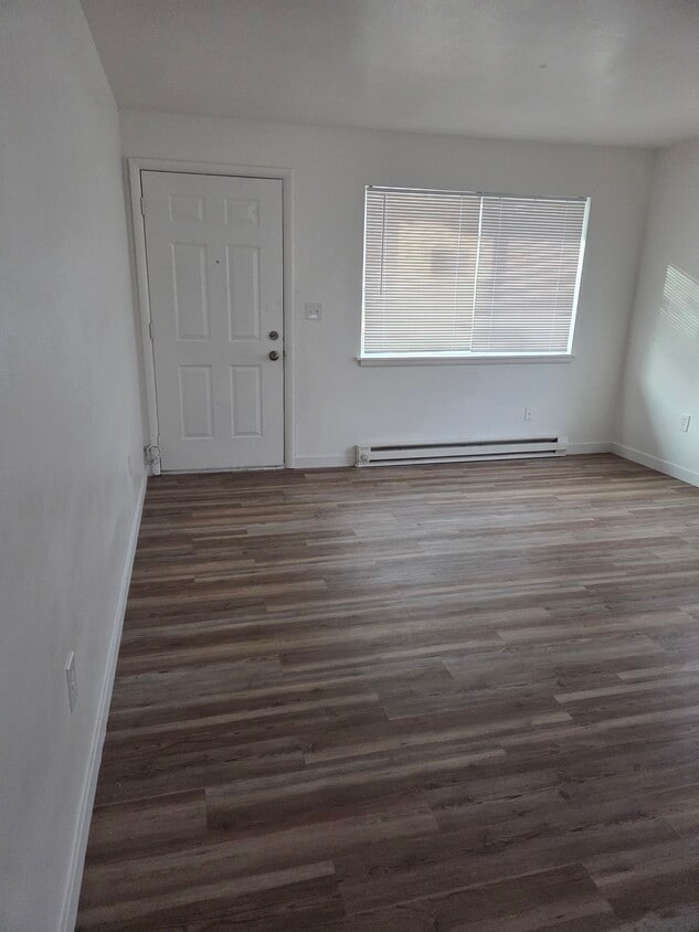 Primary Photo - 1112 McKinley Ave